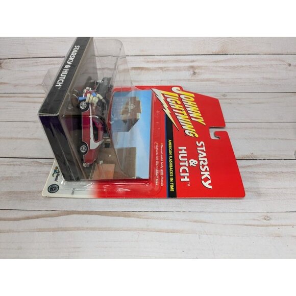 Johnny Lightning Starsky Hutch Diorama 1974 Ford Torino 1969 Lincoln Continental - Picture 5 of 5